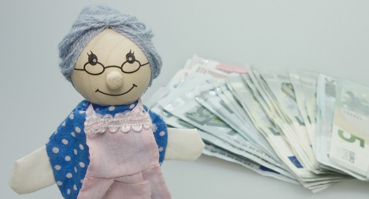 puppet money