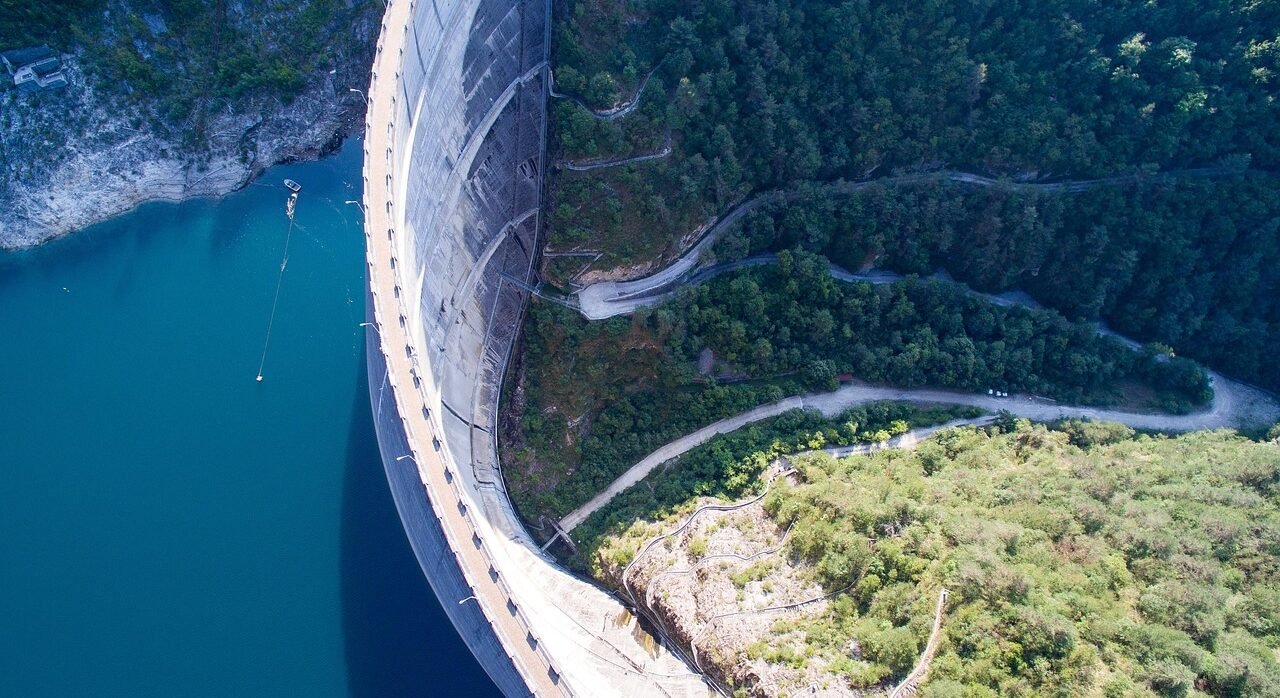 Water dam